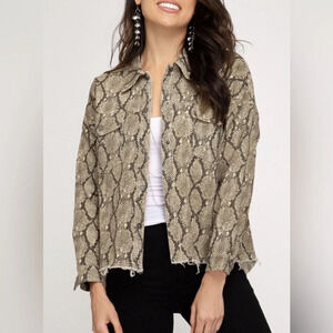 She + Sky Snakeskin Print Raw Hem Jacket Raw Hem Sz L